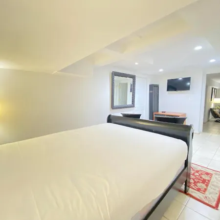 Comfy Basement Home 2 Bdrm1Den 3Queen Beds Washington Exterior photo